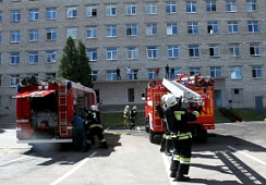 Два человека спасены на пожаре орловскими огнеборцами 
